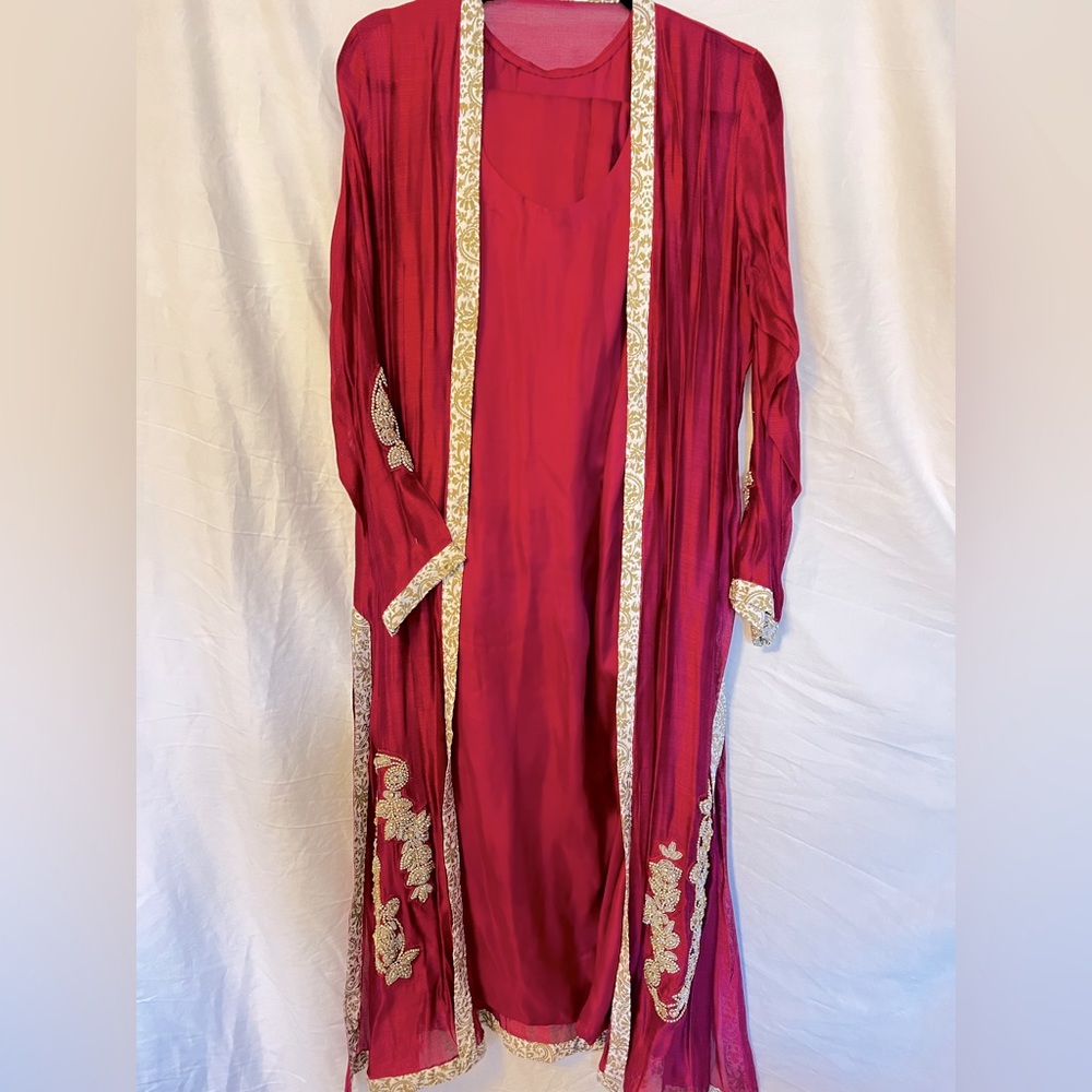 Indian/Pakistani Women’s Fuschia Outfit, Eid Ramadan Wedding